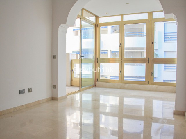 2 Sovrums Lägenhet i Marbella