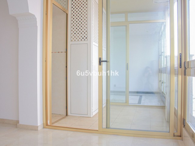 2 Sovrums Lägenhet i Marbella