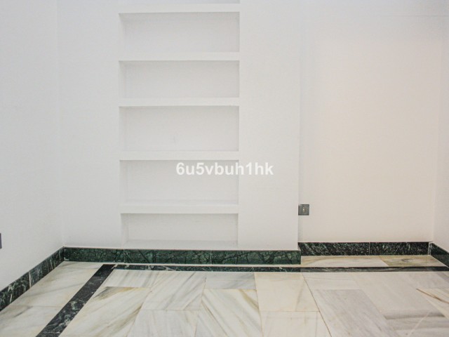 2 Sovrums Lägenhet i Marbella