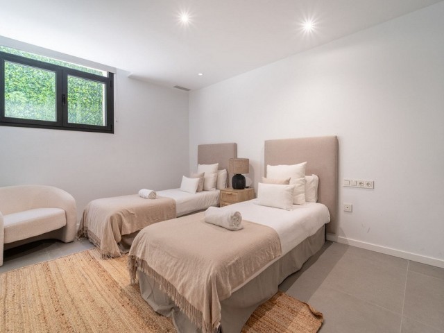 5 Bedrooms Villa in Atalaya