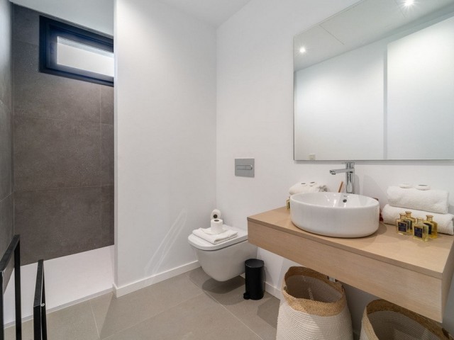 5 Bedrooms Villa in Atalaya