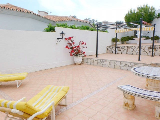 5 Bedrooms Villa in Mijas