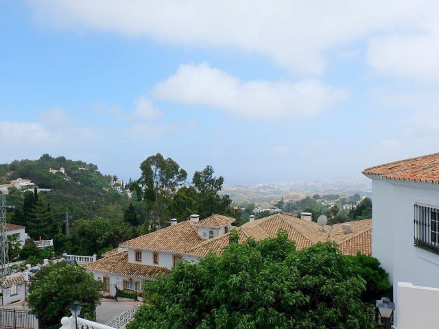 5 Bedrooms Villa in Mijas