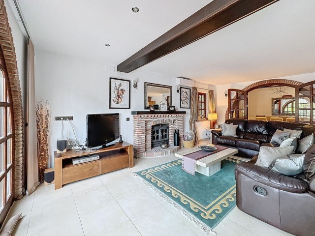 3 Bedrooms Villa in Mijas