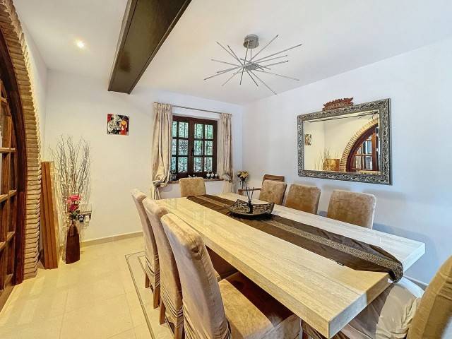 3 Bedrooms Villa in Mijas