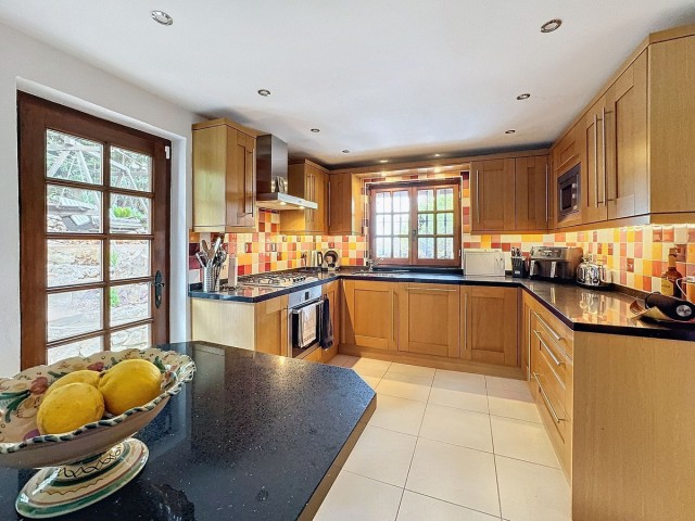 3 Bedrooms Villa in Mijas