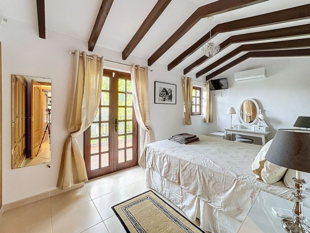 3 Bedrooms Villa in Mijas