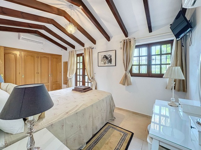 3 Bedrooms Villa in Mijas