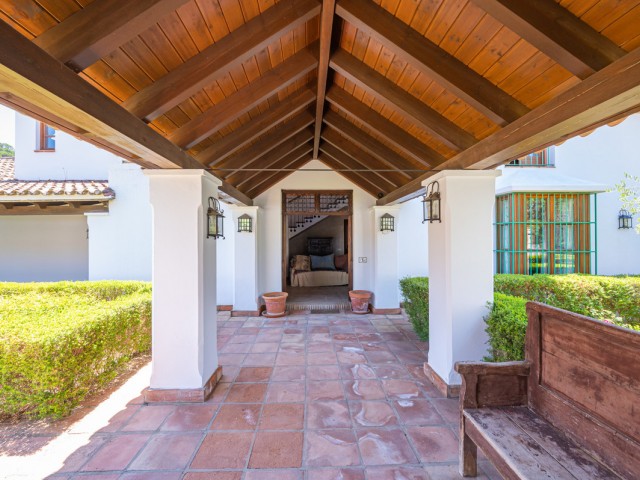 10 Bedrooms Villa in Estepona