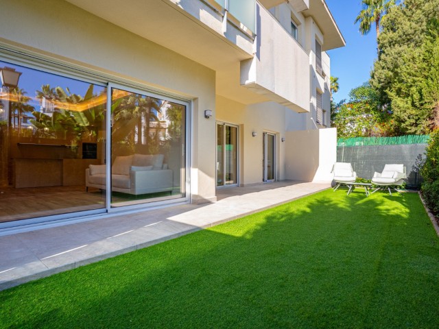2 Schlafzimmer Apartment in San Pedro de Alcántara