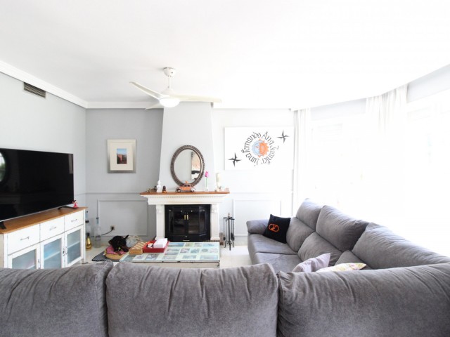 3 Slaapkamer Rijtjeshuis in Nueva Andalucía