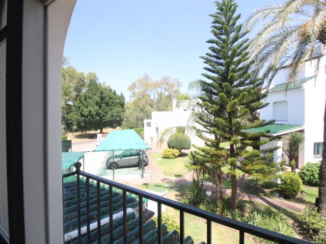 3 Slaapkamer Rijtjeshuis in Nueva Andalucía