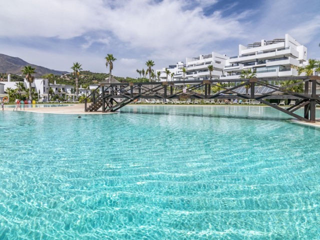 2 Bedrooms Apartment in Estepona