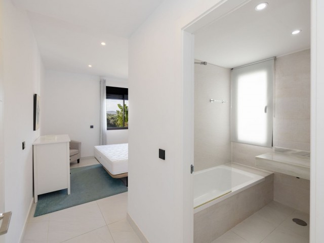 2 Bedrooms Apartment in Estepona