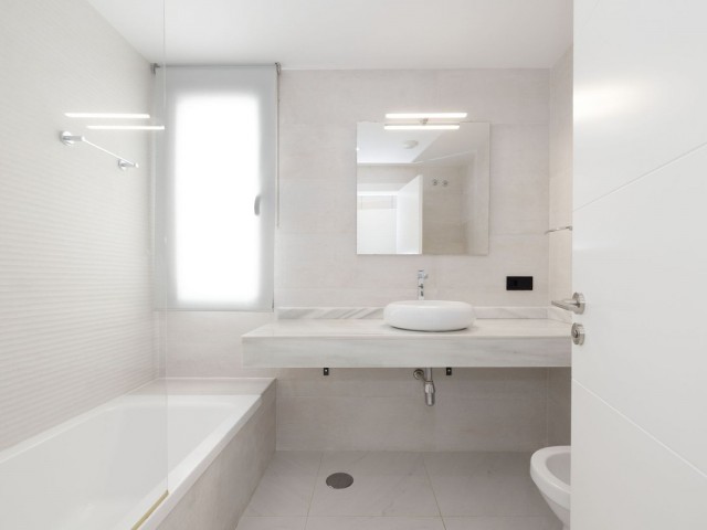 2 Bedrooms Apartment in Estepona