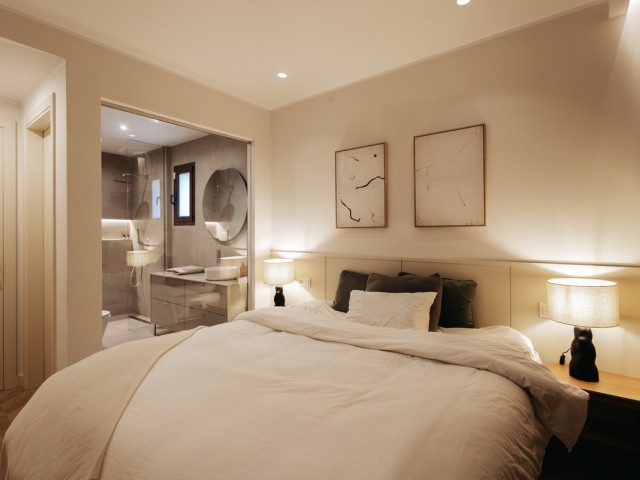 4 Bedrooms Apartment in Nueva Andalucía