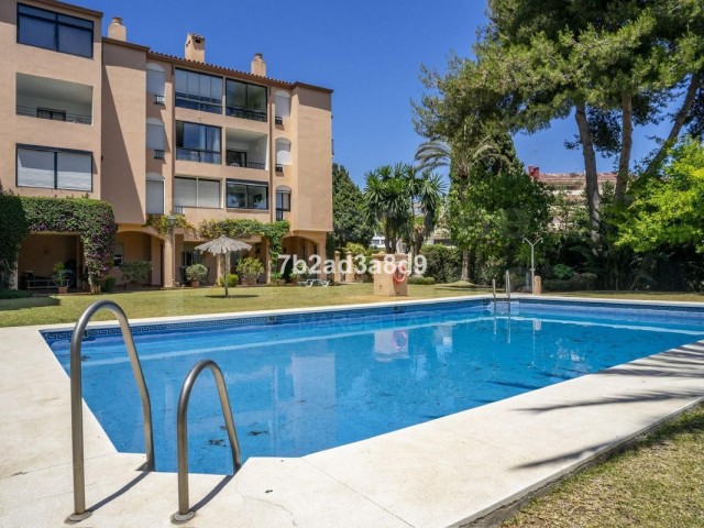 Huoneisto, Puerto Banús, R5296786