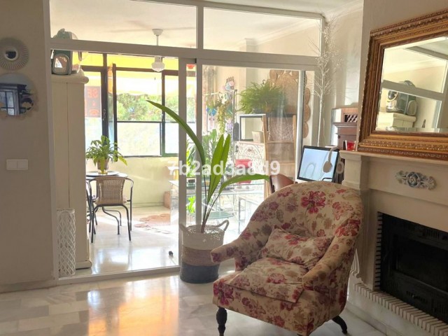 Huoneisto, Puerto Banús, R5296786