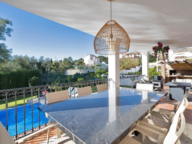 Villa avec 5 Chambres  à Benalmadena