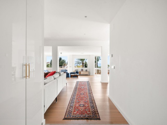 3 Bedrooms Apartment in Nueva Andalucía