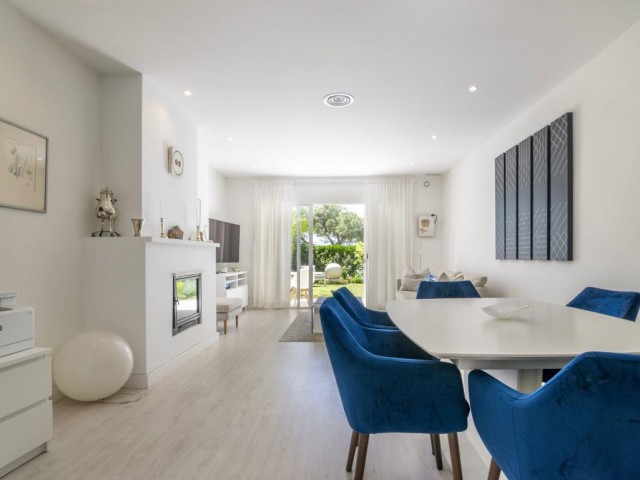 3 Bedrooms Townhouse in Nueva Andalucía