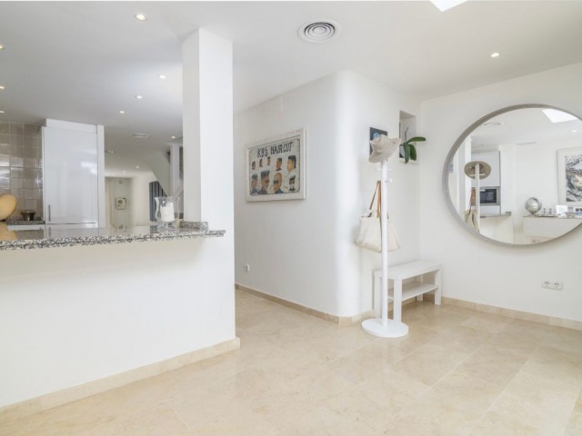 3 Bedrooms Townhouse in Nueva Andalucía