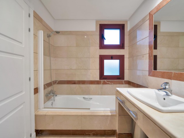 3 Schlafzimmer Apartment in Bahía de Marbella