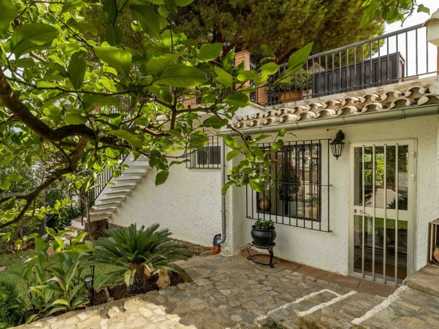 6 Schlafzimmer Villa in Fuengirola