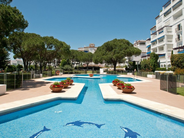 2 Bedrooms Apartment in Puerto Banús