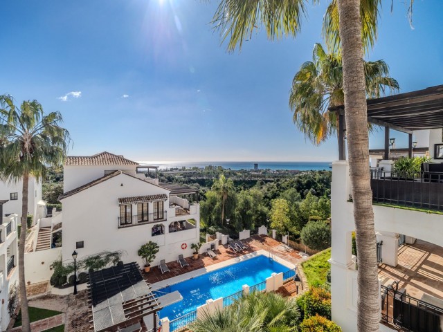 Apartment, Altos de los Monteros, R5306725