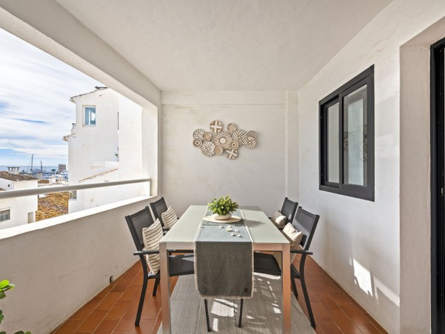 2 Bedrooms Apartment in Puerto Banús