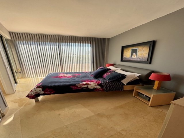 Kattohuoneisto Riviera del Sol