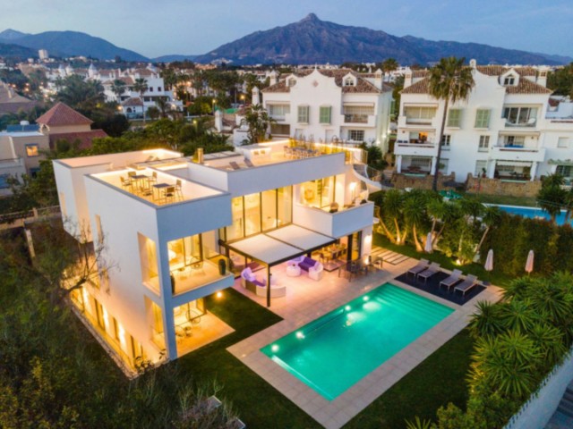7 Schlafzimmer Villa in Puerto Banús