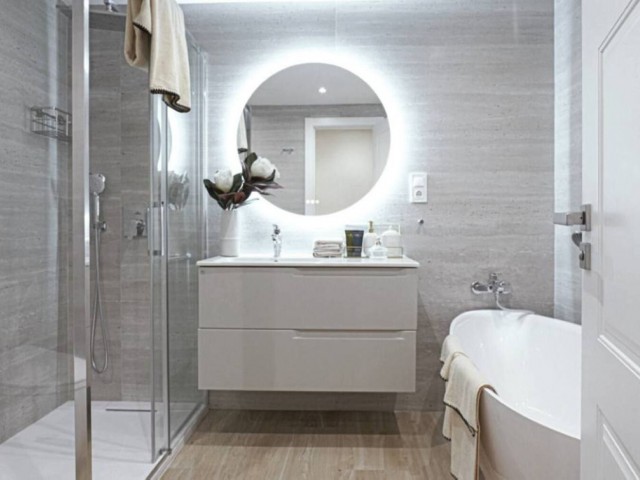 5 Makuuhuoneen Huvila Costabella