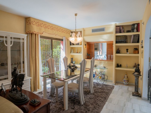 4 Bedrooms Villa in Marbella