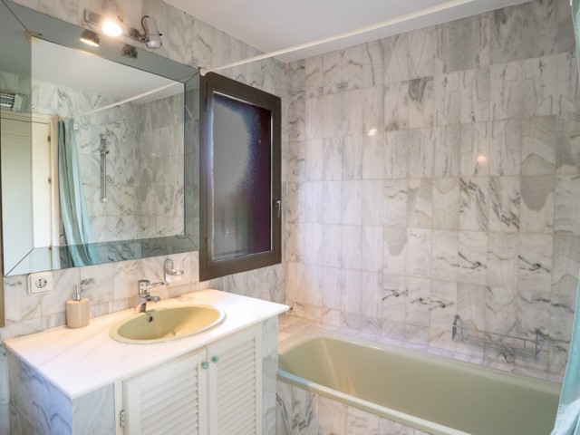 4 Bedrooms Villa in Marbella