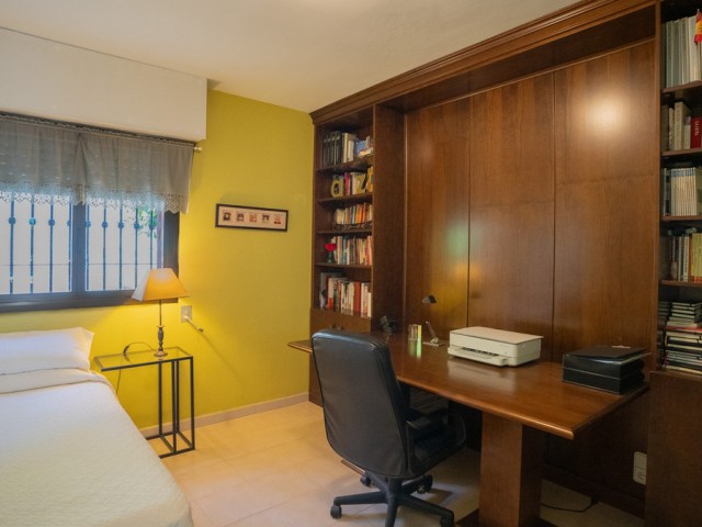 4 Bedrooms Villa in Marbella