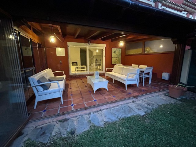 4 Makuuhuoneen Rivitalo Atalaya