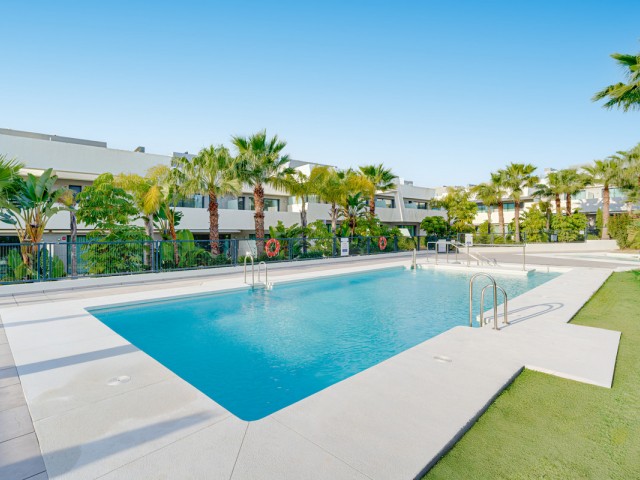 Maison mitoyenne avec 4 Chambres  à La Cala de Mijas