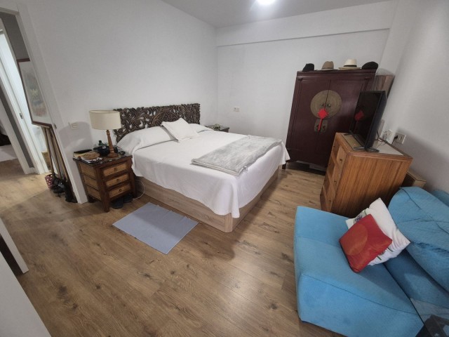 Apartamento con 2 Dormitorios  en Marbella