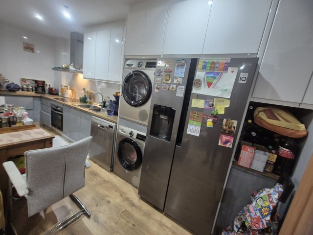 Apartamento con 2 Dormitorios  en Marbella