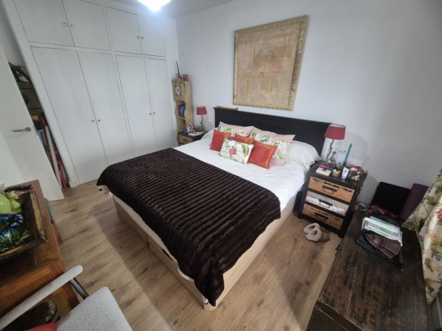 Apartamento con 2 Dormitorios  en Marbella