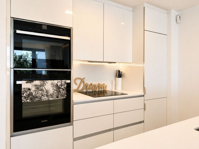 Appartement avec 2 Chambres  à Cabopino