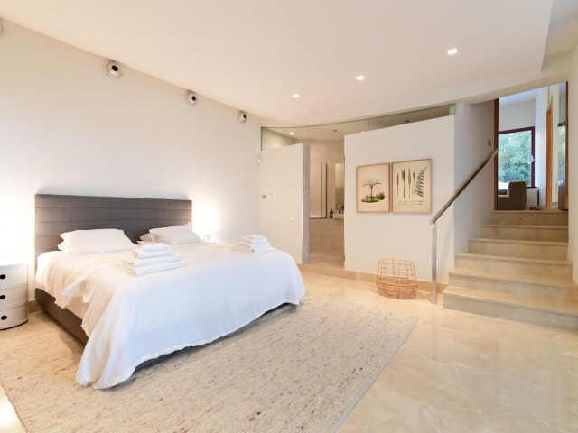 7 Schlafzimmer Villa in Nueva Andalucía