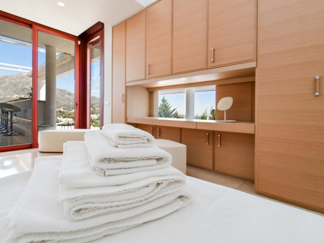 7 Schlafzimmer Villa in Nueva Andalucía