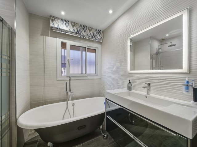 3 Bedrooms Villa in Benalmadena Costa