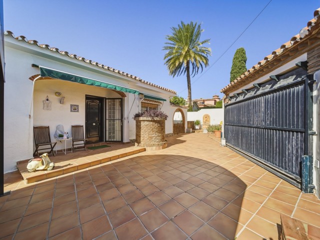 3 Bedrooms Villa in Benalmadena Costa