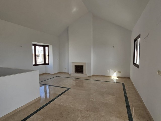 3 Slaapkamer Rijtjeshuis in Doña Julia