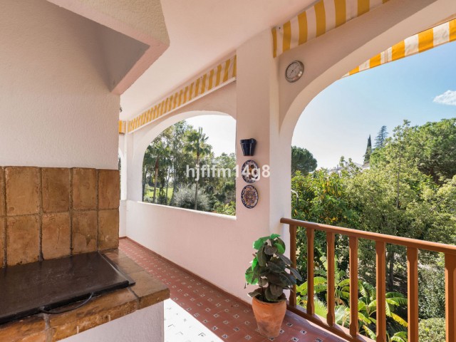 Apartment, Nueva Andalucia, R5307103