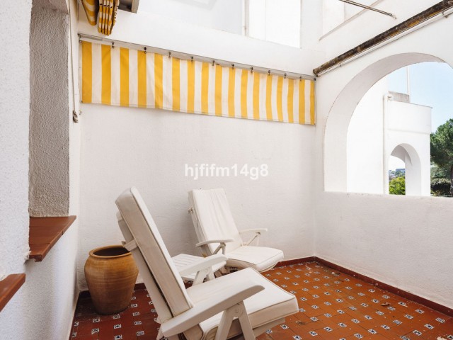 Apartment, Nueva Andalucia, R5307103